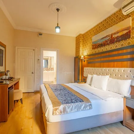 Big Apple And Albergue