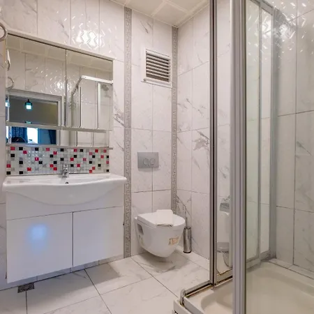 Big Apple And * Istanbul