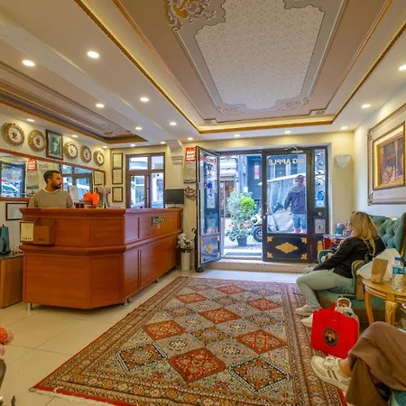 Big Apple And * Istambul