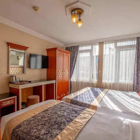 Big Apple And * Istambul