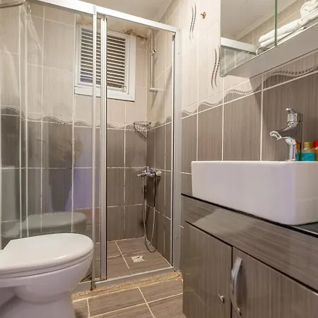 Big Apple And Vandrarhem Istanbul